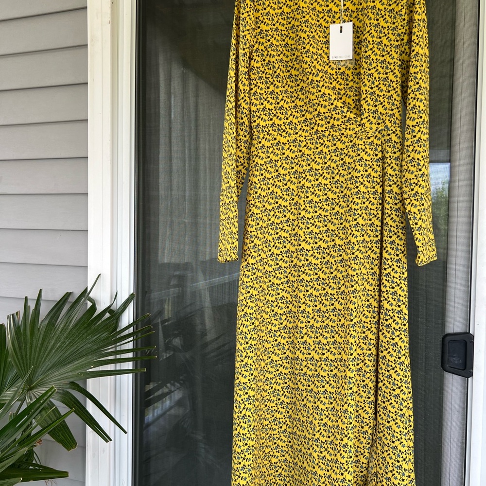 C/MEO Collective Yellow Patterned Long Sleeve Dress